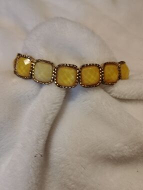 Yellow Glass Stone Stretch Bracelet - Brand Unspecified